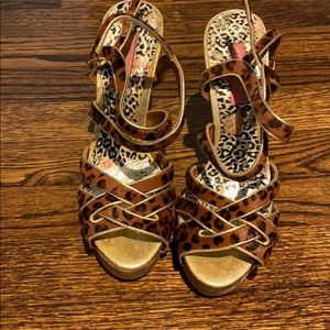 Betsy Johnson block heels